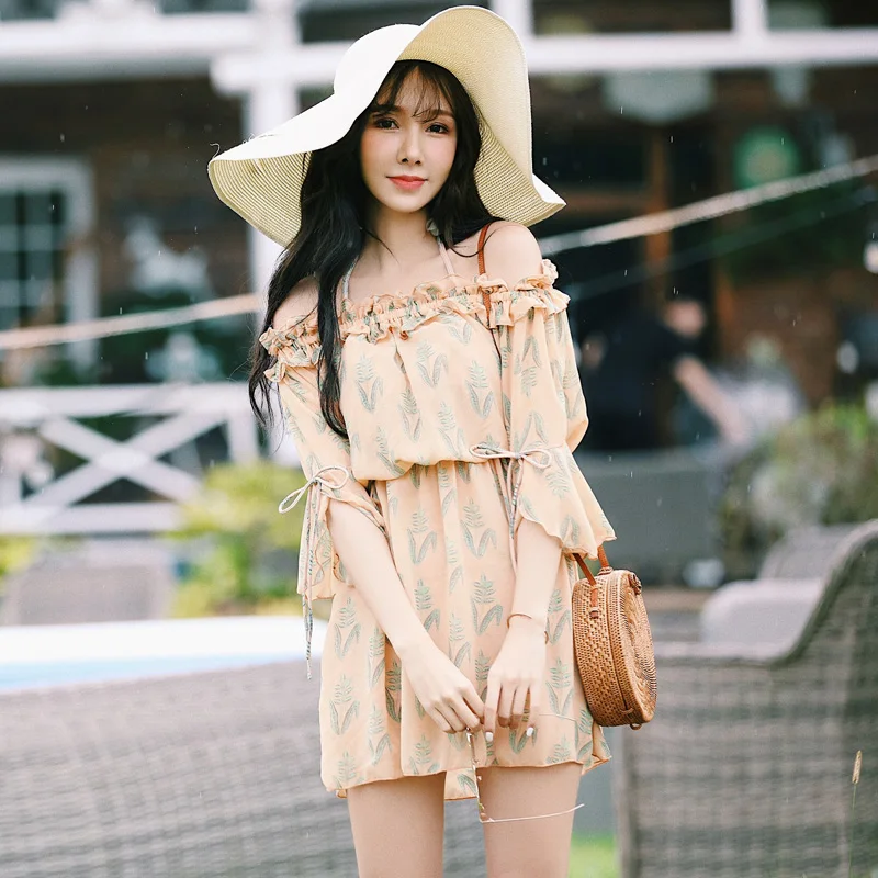 Plus Size Bikini 2019 New Arrival Sexy Halter Bikini Swimwear Brazilan Bandage Floral Design Women Push Up Print Biquini Dress
Plus Size Bikini 2019 New Arrival Sexy Halter Bikini Swimwear Brazilan Bandage Floral Design Women Push Up Print Biquini Dress