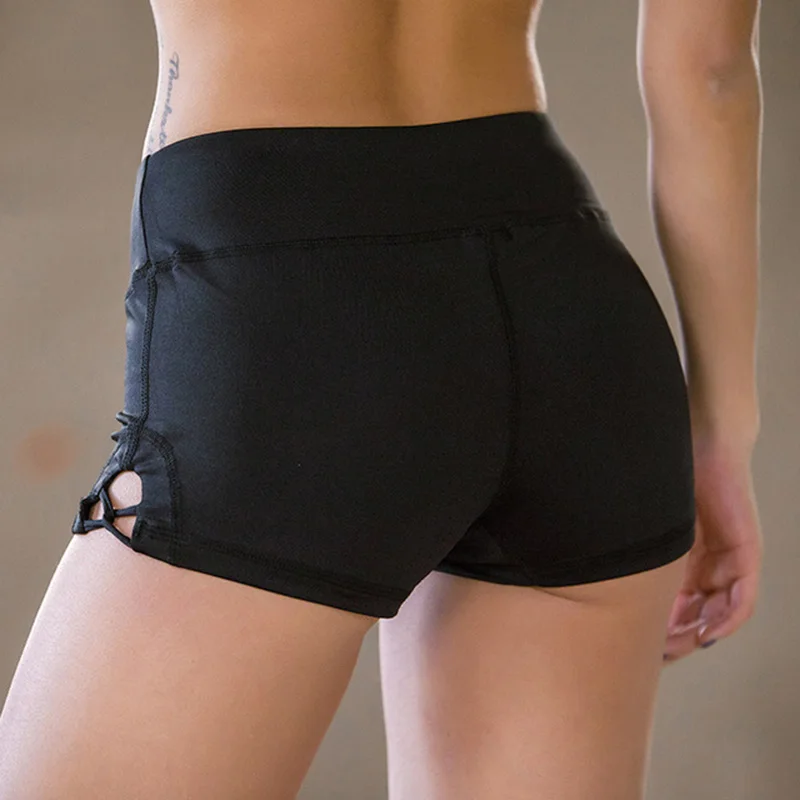 CHU YOGA Woman Breathable Fitness Sports Shorts Sexy Cross Workout Yoga Elastic tight shorts Training Mini Slim Gym shorts S1813
CHU YOGA Woman Breathable Fitness Sports Shorts Sexy Cross Workout Yoga Elastic tight shorts Training Mini Slim Gym shorts S1813