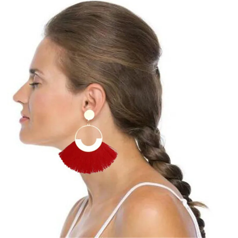 2019 New Europe and America exaggerated big earrings tassel geometric earrings female bohemian ethnic style personalized jewelry
2019 New Europe and America exaggerated big earrings tassel geometric earrings female bohemian ethnic style personalized jewelry
