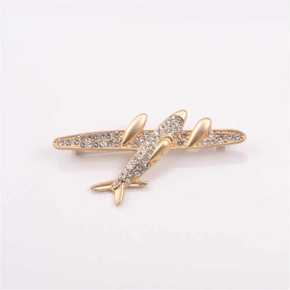 2019 New European American style foreign trade jewelry wholesale spiral aviation fashion exquisite bomber brooch
2019 New European American style foreign trade jewelry wholesale spiral aviation fashion exquisite bomber brooch