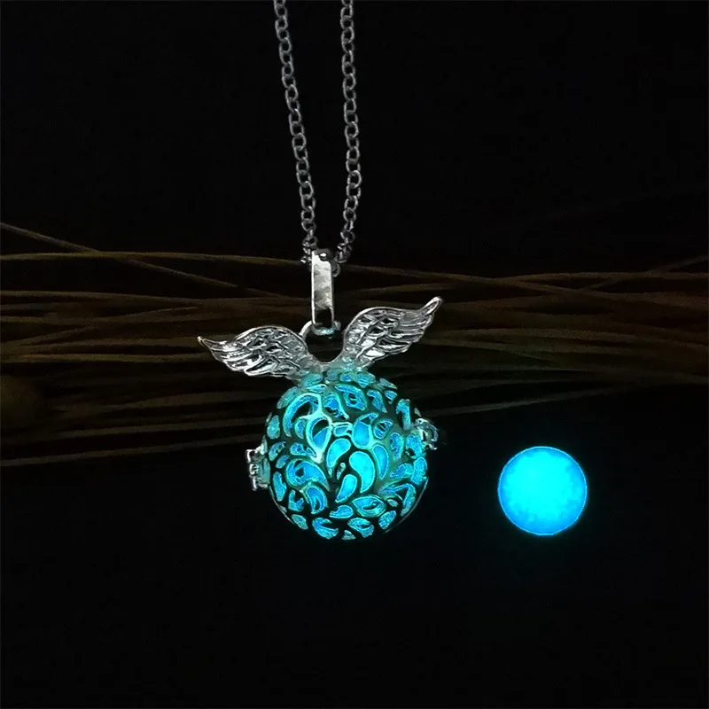 Creative Angel Wings Hollow Ball Pendant Luminous Necklace For Women Men Glow In Dark Fashion Jewelry
Creative Angel Wings Hollow Ball Pendant Luminous Necklace For Women Men Glow In Dark Fashion Jewelry