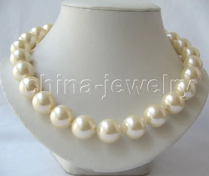 FREE SHIPPING>>>@@ Beautiful 18" 16mm perfect round golden south sea shell pearl necklace@^Noble style Natural Fine jewe S
FREE SHIPPING>>>@@ Beautiful 18" 16mm perfect round golden south sea shell pearl necklace@^Noble style Natural Fine jewe S