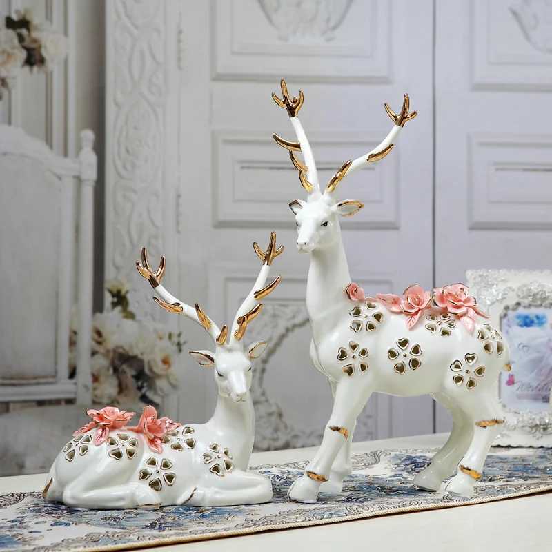 Jingdezhen home furnishings Decoration ceramic couple sika deer creative art TV cabinet Chuanguo wine cabinet display
Jingdezhen home furnishings Decoration ceramic couple sika deer creative art TV cabinet Chuanguo wine cabinet display