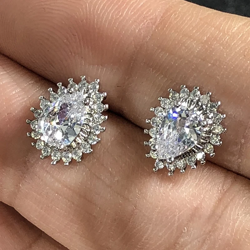 Real picture on Hands No Ps Summer Sale 5A cz top quality Stud Earrings Cubic Zirconia Hot Ins Sterling Silver 925
Real picture on Hands No Ps Summer Sale 5A cz top quality Stud Earrings Cubic Zirconia Hot Ins Sterling Silver 925