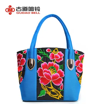Ethnic package embroidered canvas women 's handbag leisure embroidery package random color patterns Totes European Style
Ethnic package embroidered canvas women 's handbag leisure embroidery package random color patterns Totes European Style
