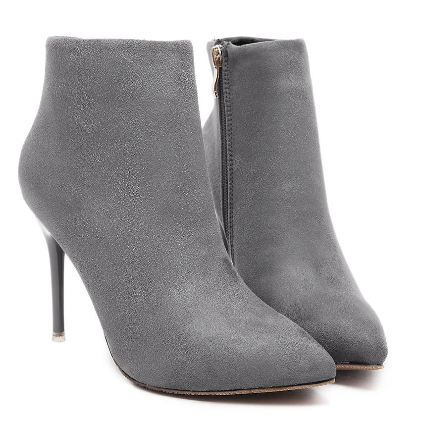 Women's boots 2018 autumn and winter new matte face pointed side zipper high-heeled ankle boots tide female bare boots wild.
Women's boots 2018 autumn and winter new matte face pointed side zipper high-heeled ankle boots tide female bare boots wild.