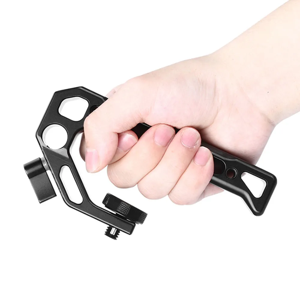 UURig R008 Universal Camera Top Handle Handgrip with Cold Shoe Mounts 15mm Rod Clamp 3/8 Inch Screw Lock Adopt Handheld Gimbal
UURig R008 Universal Camera Top Handle Handgrip with Cold Shoe Mounts 15mm Rod Clamp 3/8 Inch Screw Lock Adopt Handheld Gimbal