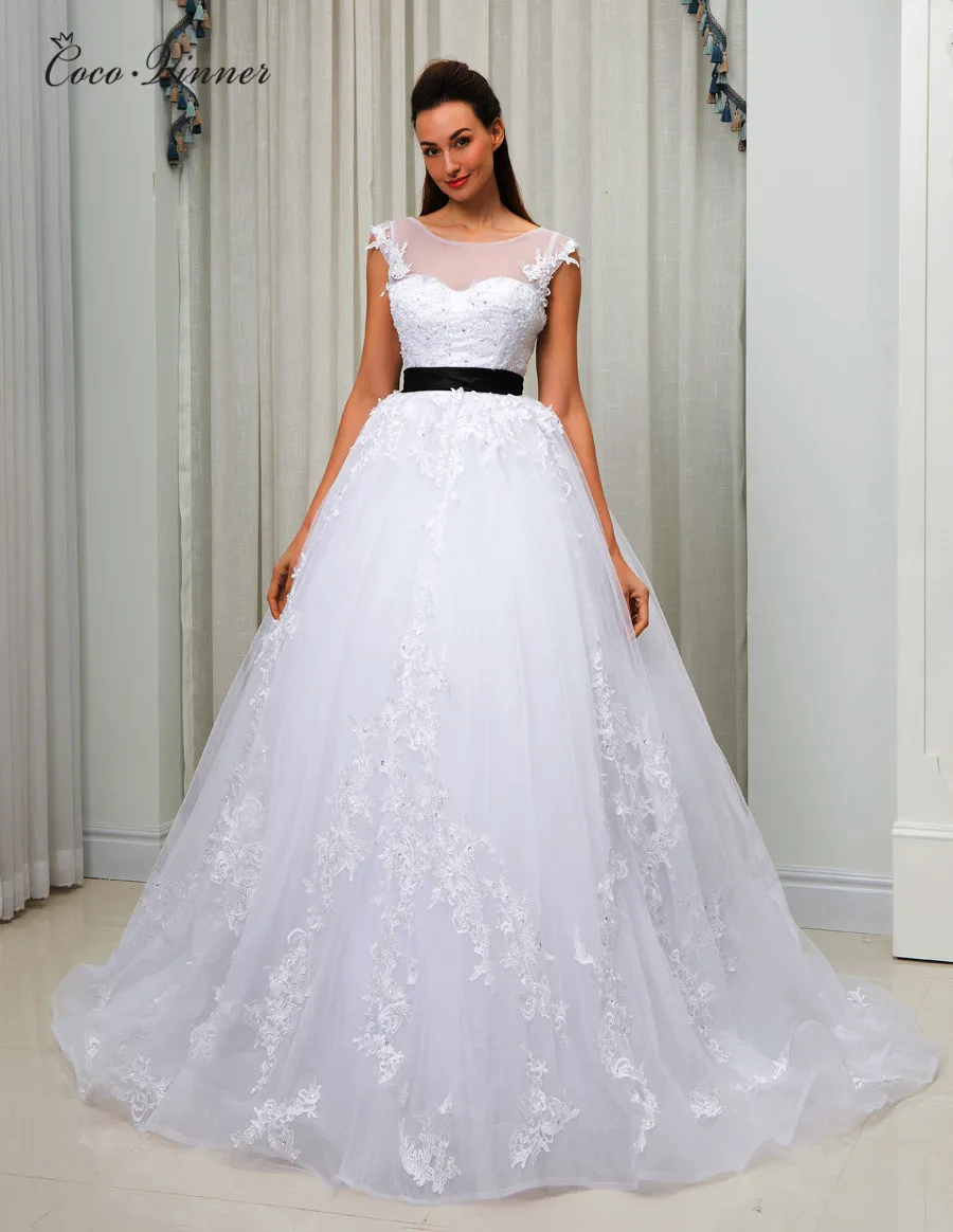 Plus Size A line Wedding Dress With Sash Sweep Train Lace Appliques Backless Sheer Neck Elegant Bridal Gown W0097
Plus Size A line Wedding Dress With Sash Sweep Train Lace Appliques Backless Sheer Neck Elegant Bridal Gown W0097