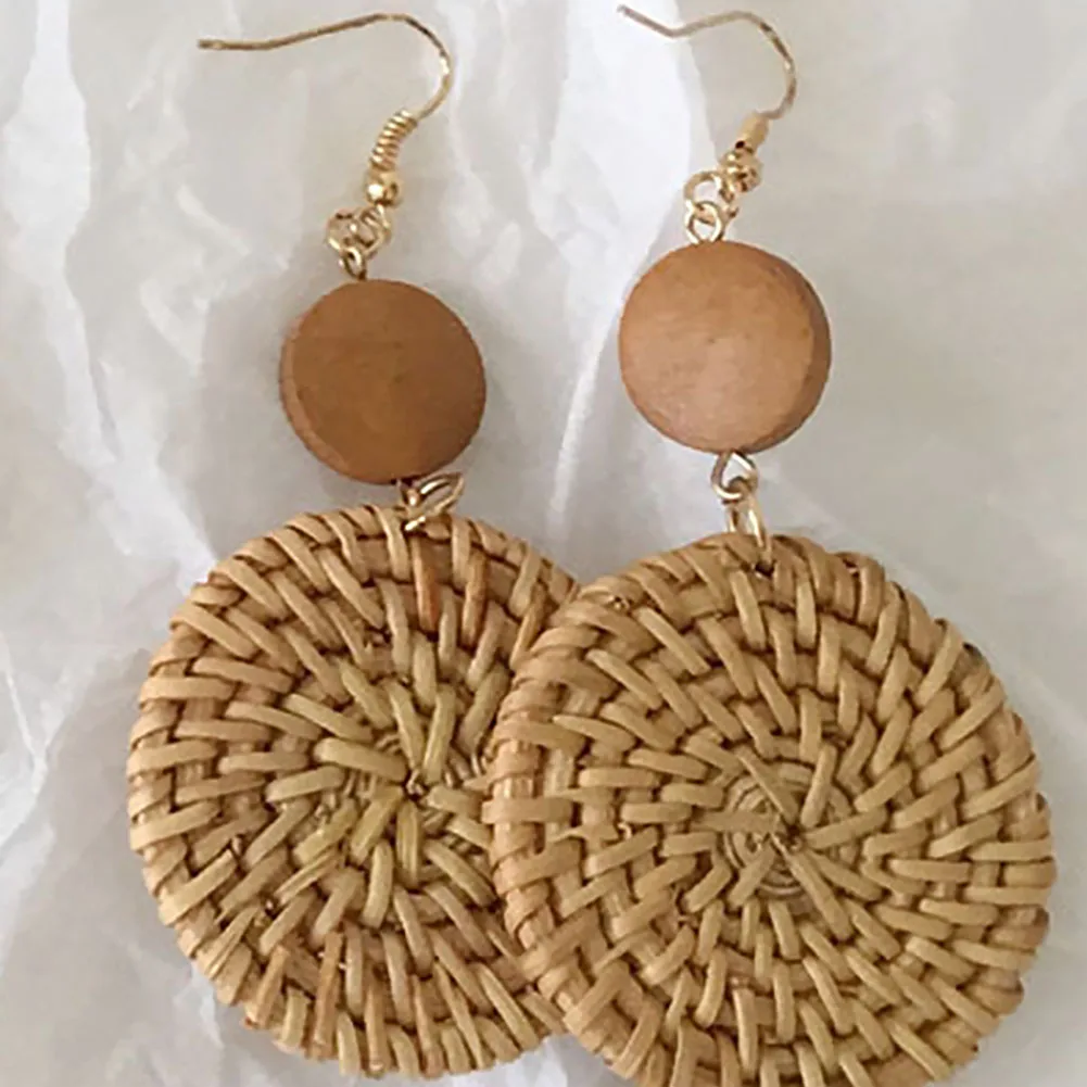Exquisitive Elegant Personality Rattan Earrings Dangle Handmade Weave Charm Fabala Long Straw
Exquisitive Elegant Personality Rattan Earrings Dangle Handmade Weave Charm Fabala Long Straw