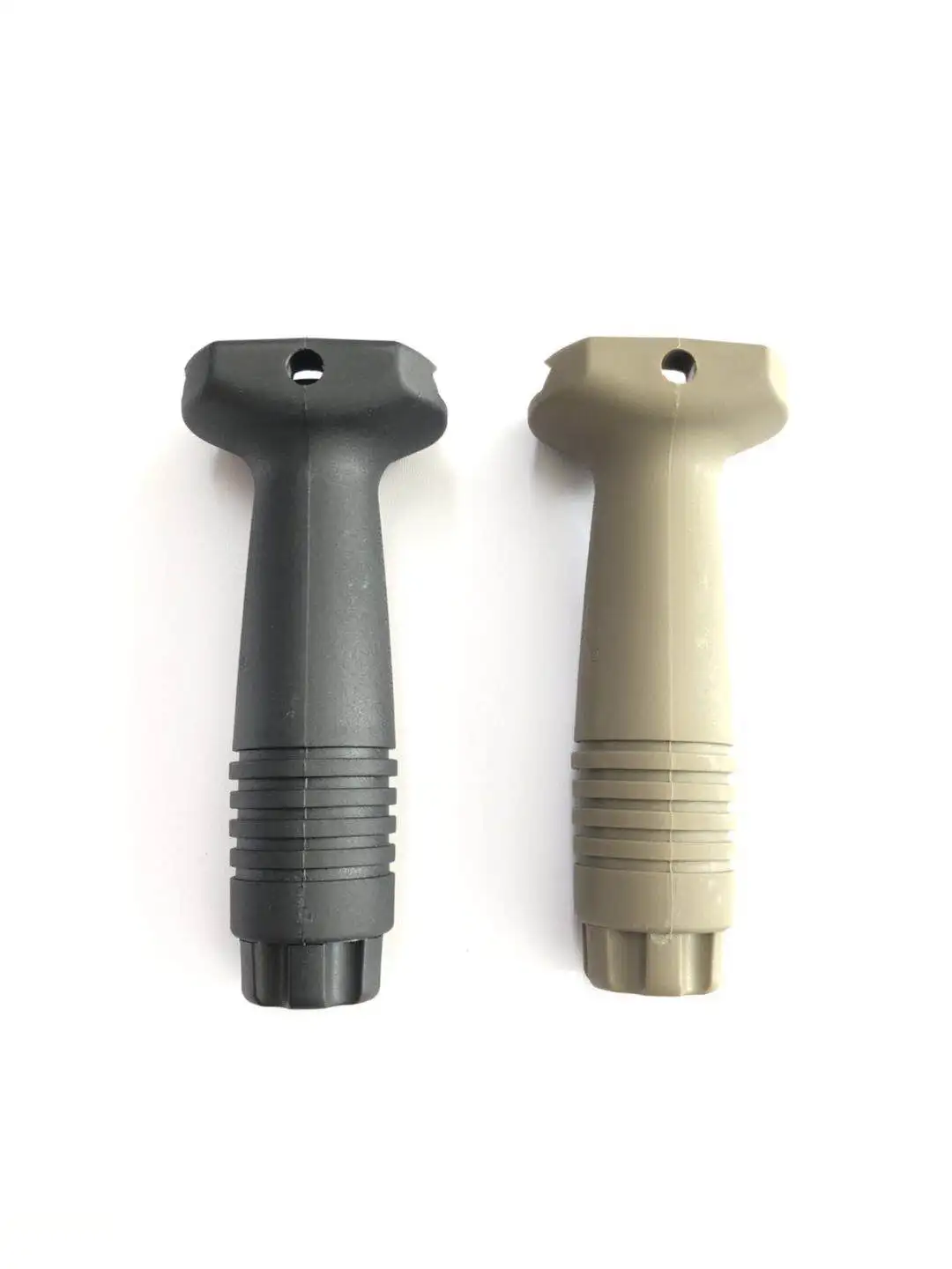 Outdoor cs tactical hobby club accessories Jin Ming 8 Knight nylon vertical grip TD electric water polo ball gun Sand color
Outdoor cs tactical hobby club accessories Jin Ming 8 Knight nylon vertical grip TD electric water polo ball gun Sand color