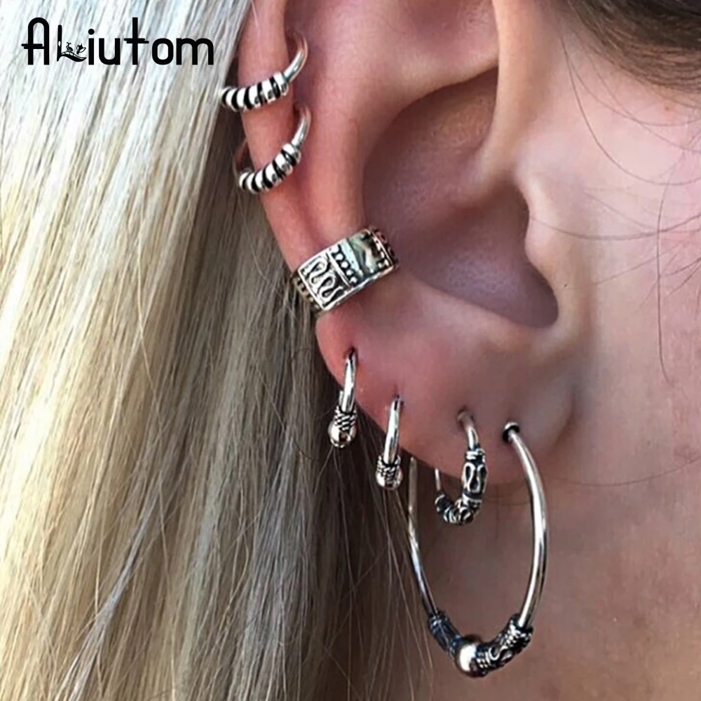 ALIUTOM 7 Pcs/set Boho Women Retro Carving Beads C Shape Alloy Earrings Set Women's Helix Ear Cartilage Piercing Stud Earrings
ALIUTOM 7 Pcs/set Boho Women Retro Carving Beads C Shape Alloy Earrings Set Women's Helix Ear Cartilage Piercing Stud Earrings
