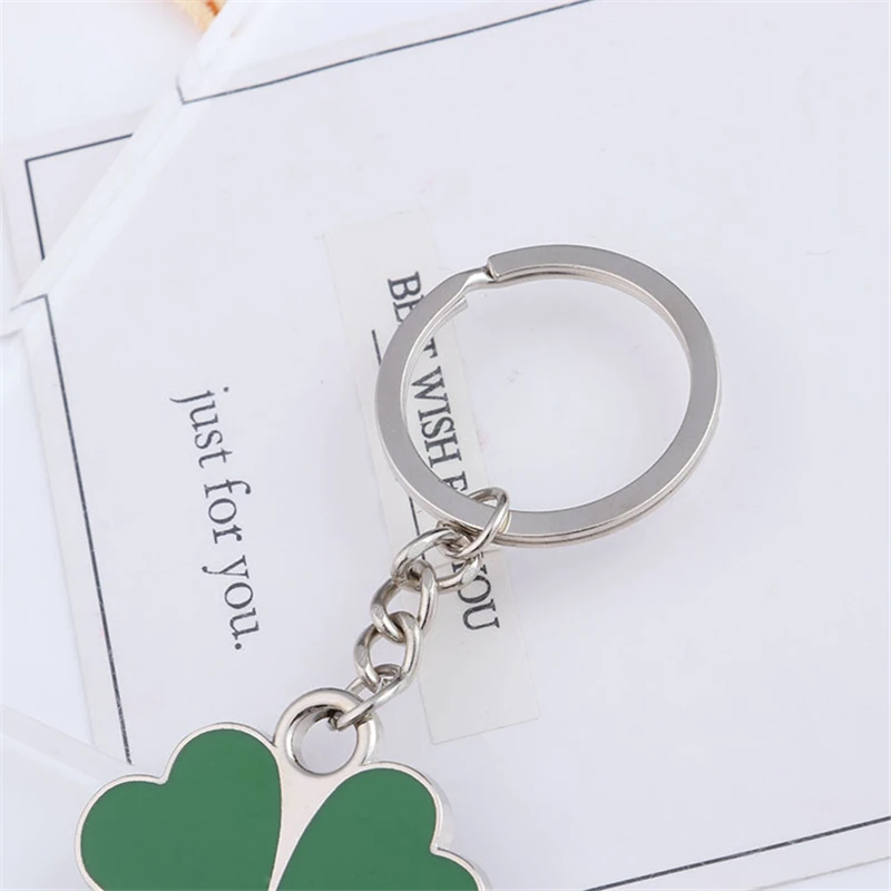 Four Leaf Clover keychain (1)