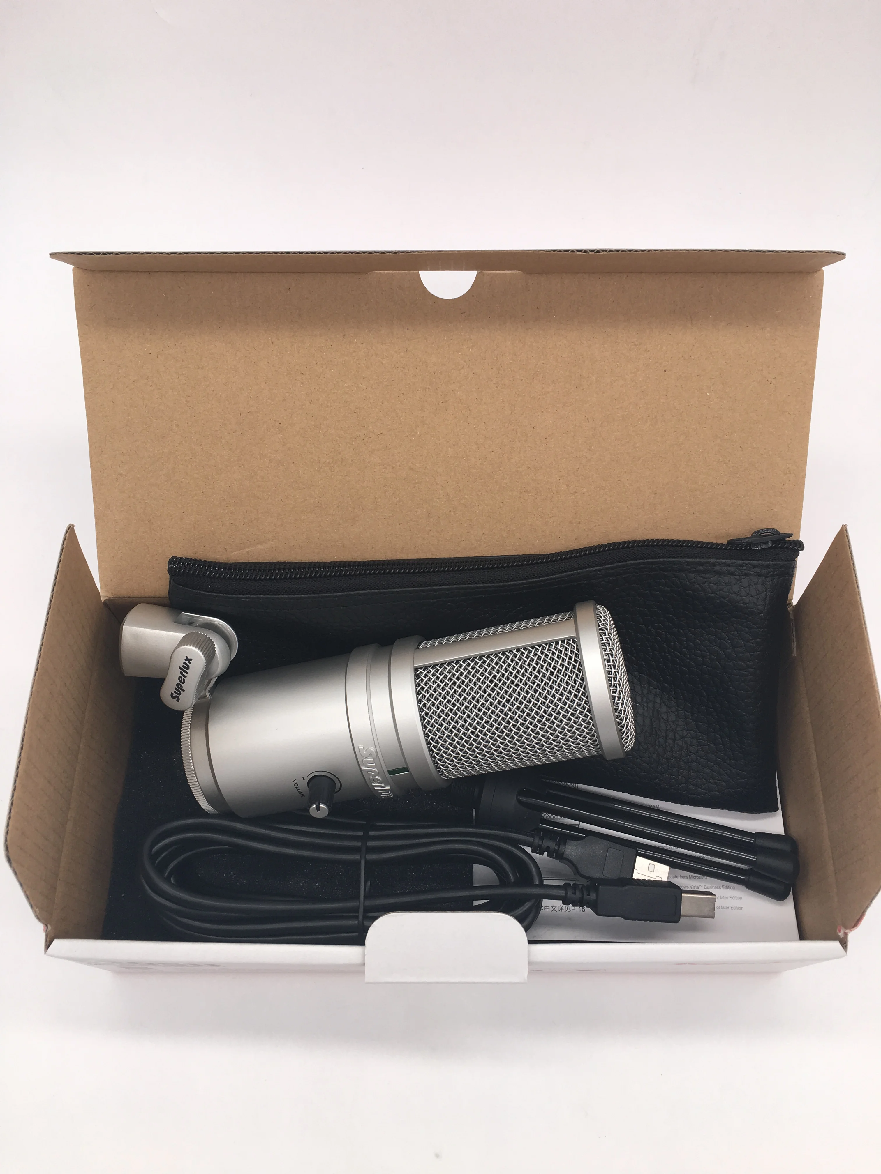 Original Superlux E205U A/D and USB interface condenser microphone digital recording mic kit for broadcast and studio recording
Original Superlux E205U A/D and USB interface condenser microphone digital recording mic kit for broadcast and studio recording