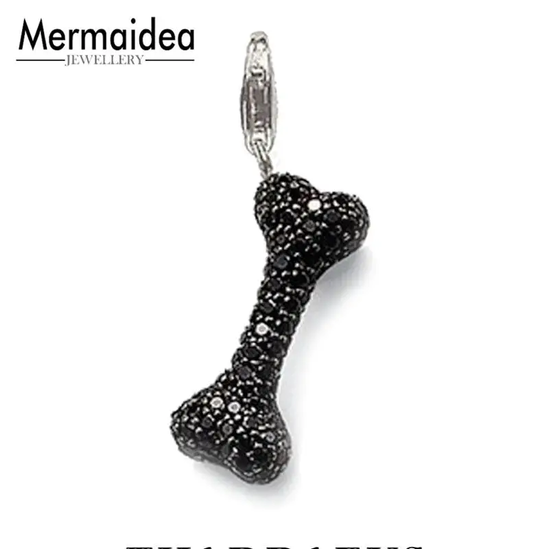 Black Zirconia Bone Charm Pendant Dog Treat Fit Bracelet Handmade European Fashion 925 Sterling Silver Jewelry
Black Zirconia Bone Charm Pendant Dog Treat Fit Bracelet Handmade European Fashion 925 Sterling Silver Jewelry
