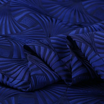 155CM Wide 280G/M Fan Shape Jacquard Blue Black Polyester Fabric for Autumn Winter Jacket Dress B045
155CM Wide 280G/M Fan Shape Jacquard Blue Black Polyester Fabric for Autumn Winter Jacket Dress B045