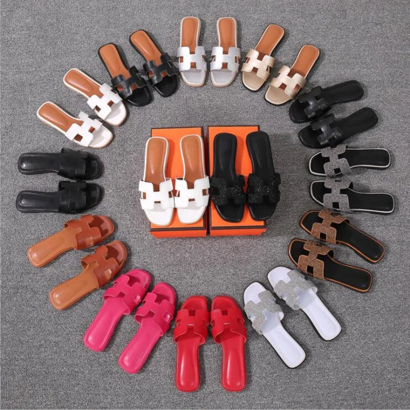 Luxury Brand Women Slippers Cut Out Summer Beach Sandals Fashion Women Slides Outdoor Slippers Indoor Slip Ons Flip Flops
Luxury Brand Women Slippers Cut Out Summer Beach Sandals Fashion Women Slides Outdoor Slippers Indoor Slip Ons Flip Flops