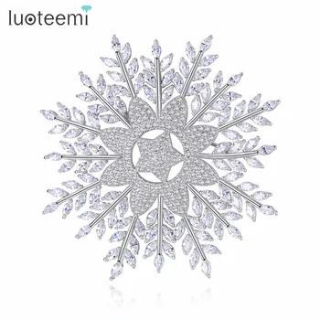 LUOTEEMI Excellent Good Superior Exceptional Snowflake Shape Clear Brooch Shiny Copper Cubic Zirconia AAA Fit For Young Women
LUOTEEMI Excellent Good Superior Exceptional Snowflake Shape Clear Brooch Shiny Copper Cubic Zirconia AAA Fit For Young Women