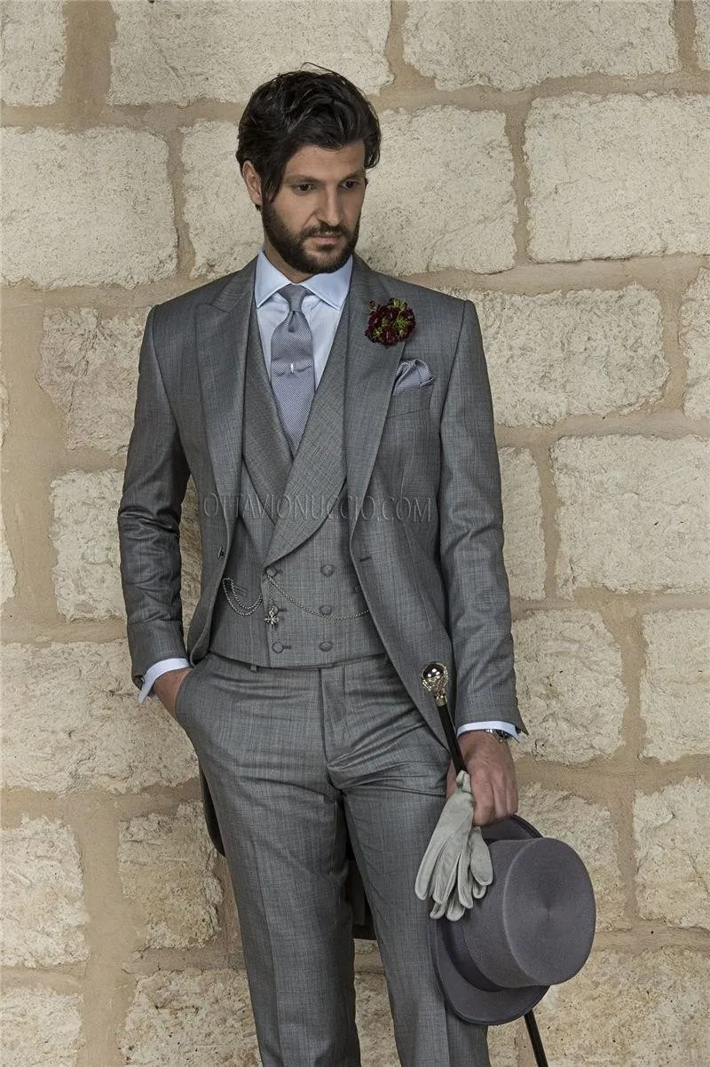 Morning Style Groom Tuxedo Groomsmen Gray Wedding/Dinner/Evening Suits Best Man Bridegroom (Jacket+Pants+Tie+Vest) B60
Morning Style Groom Tuxedo Groomsmen Gray Wedding/Dinner/Evening Suits Best Man Bridegroom (Jacket+Pants+Tie+Vest) B60