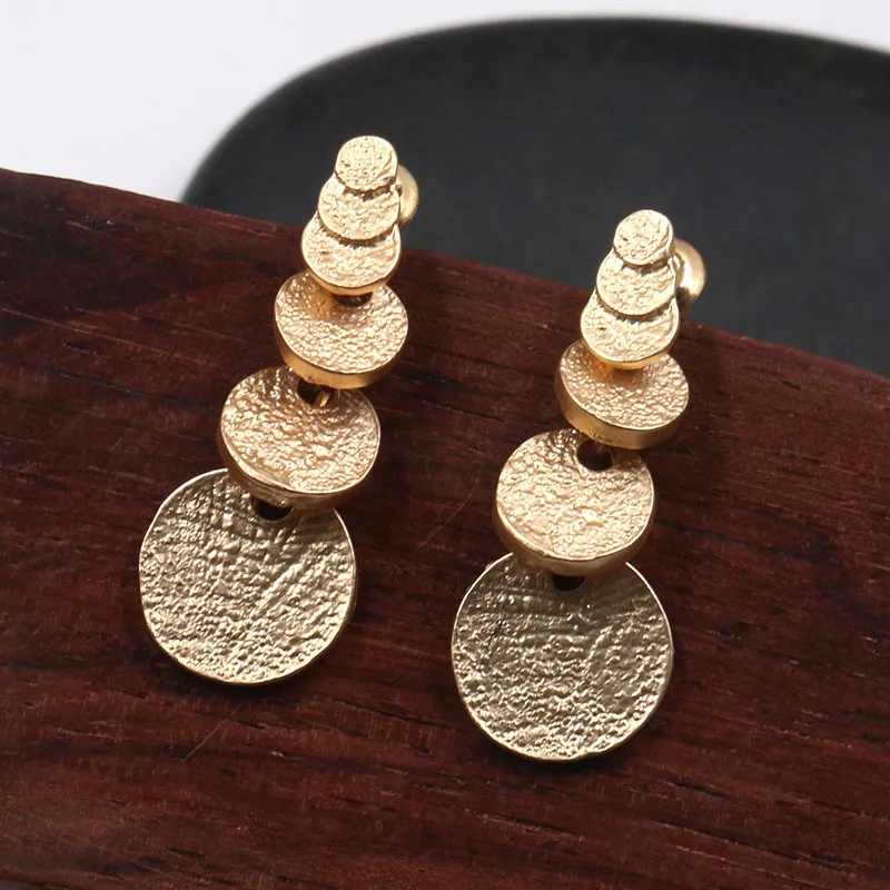 Geometry Multi-layer Round Earrings Jewelry Long Bohemian Big Earrings Metal Irregular Combination Circle Earrings Exaggeration
Geometry Multi-layer Round Earrings Jewelry Long Bohemian Big Earrings Metal Irregular Combination Circle Earrings Exaggeration