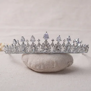 Generous Cubic Zirconia Princess Tiara Crown Wedding Headpiece Silver Color Bridal Hair Accessories
Generous Cubic Zirconia Princess Tiara Crown Wedding Headpiece Silver Color Bridal Hair Accessories