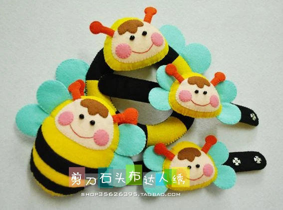 DIY bee grasping circle + bee + wrist strap bell Fabric Felt kit Non-woven cloth Craft DIY Sew set Handwork Material DIY JDSTB
DIY bee grasping circle + bee + wrist strap bell Fabric Felt kit Non-woven cloth Craft DIY Sew set Handwork Material DIY JDSTB