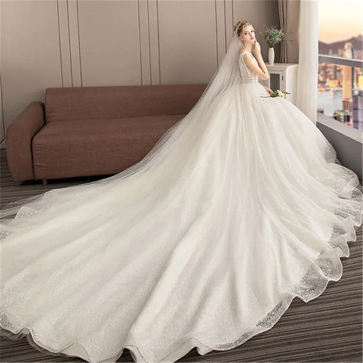 Wedding dress 2019 new spring female main yarn vibrating V-neck princess dream Hepburn long trailing simple bride 
Wedding dress 2019 new spring female main yarn vibrating V-neck princess dream Hepburn long trailing simple bride