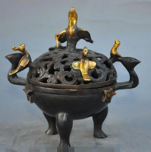 S02169 5" mark old chinese bronze gilt phoenix bird flower statue Incense Burner Censer (B0413)
S02169 5" mark old chinese bronze gilt phoenix bird flower statue Incense Burner Censer (B0413)