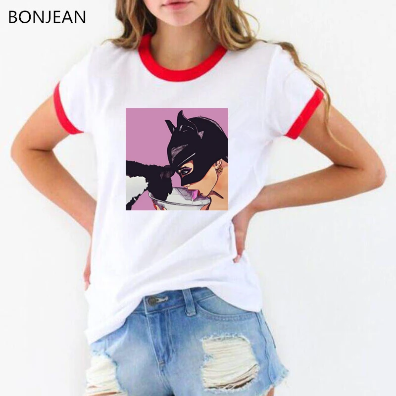 Catwoman and batman kiss print funny t shirts women harajuku white tshirt femme tumblr clothes female t-shirt streetwear tops
Catwoman and batman kiss print funny t shirts women harajuku white tshirt femme tumblr clothes female t-shirt streetwear tops