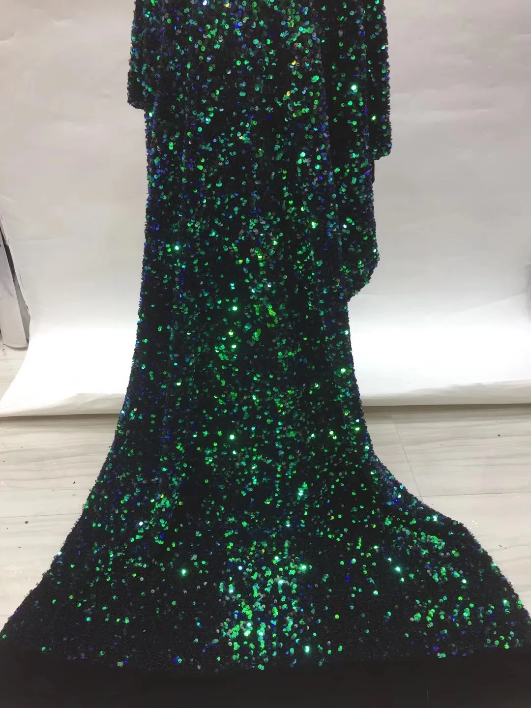 African Sequins Lace Fabric 2019 High Quality Lace French Sequence Tulle Lace Nigerian Lace Fabrics For Wedding 2019 XX3315
African Sequins Lace Fabric 2019 High Quality Lace French Sequence Tulle Lace Nigerian Lace Fabrics For Wedding 2019 XX3315