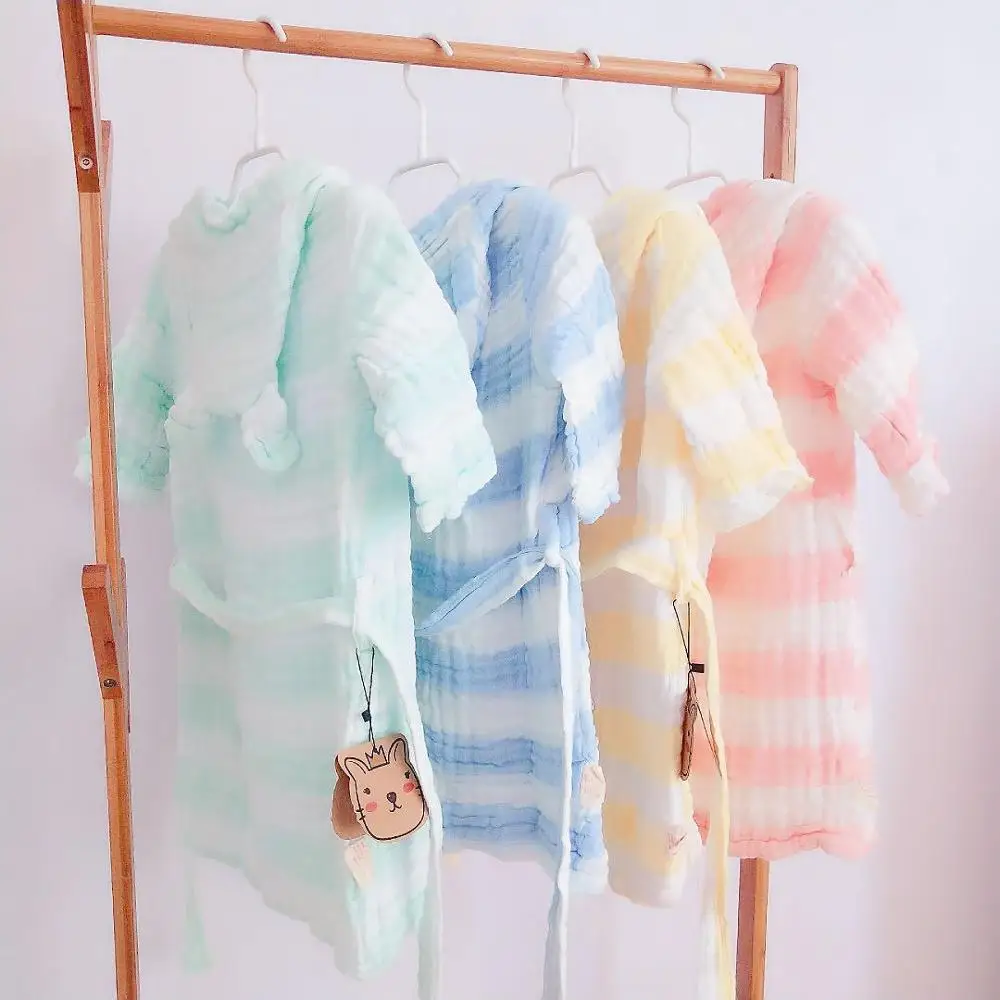 Summer Kids gauze bathrobe breathable Boys Girls Hooded Bath Robes Baby Swim Towel/Character kids bath robe/infant beach towels
Summer Kids gauze bathrobe breathable Boys Girls Hooded Bath Robes Baby Swim Towel/Character kids bath robe/infant beach towels