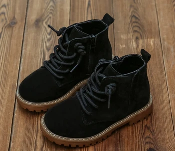 New Winter Children Shoes Retro Leather Waterproof leather shoes Kids Snow Boots Brand Girls Boys Rubber Boots Fashion Sneakers
New Winter Children Shoes Retro Leather Waterproof leather shoes Kids Snow Boots Brand Girls Boys Rubber Boots Fashion Sneakers