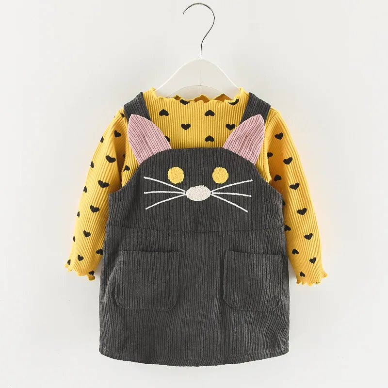 Small and medium-sized girls spring and autumn explosions love corduroy cat skirt suit two sets of tide
Small and medium-sized girls spring and autumn explosions love corduroy cat skirt suit two sets of tide