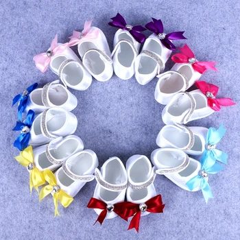 0-3 months crib shoes baby shoes white color shiny big rhinestone with bow for children boy and girl shoes
0-3 months crib shoes baby shoes white color shiny big rhinestone with bow for children boy and girl shoes