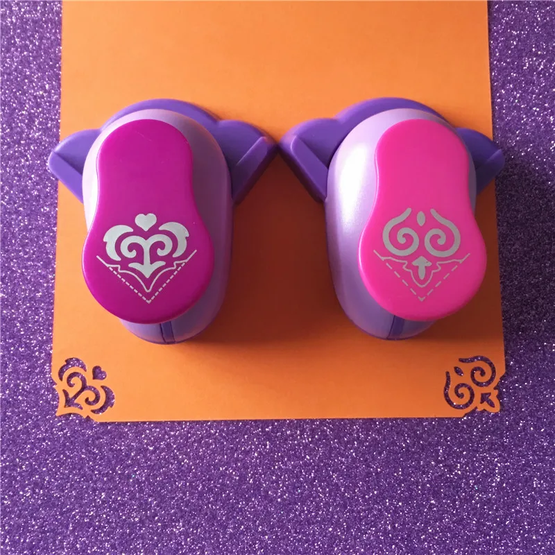 Free shipping heart and cloud shaped lever corner craft puncher set for handmade scrapbooking and handmade card hole punches
Free shipping heart and cloud shaped lever corner craft puncher set for handmade scrapbooking and handmade card hole punches