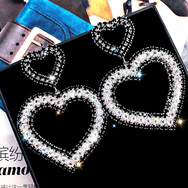 SHIFEEL 2019 New Fashion 925 Silver Pin Women's Jewelry Simple Black White Rhinestone Heart Shaped Big Drop Earrings
SHIFEEL 2019 New Fashion 925 Silver Pin Women's Jewelry Simple Black White Rhinestone Heart Shaped Big Drop Earrings