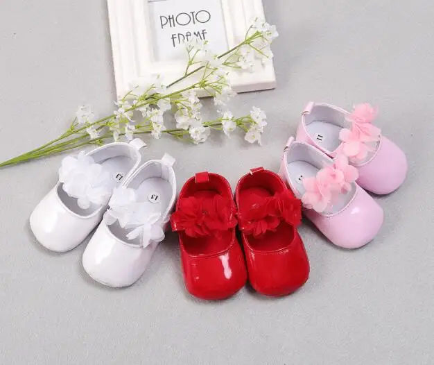 new Toddler Kid Baby Girl Chiffon Flower Velcro wearing style Newborn Walking Shoes bebes reborn Baby doll Shoes shiny pu upper
new Toddler Kid Baby Girl Chiffon Flower Velcro wearing style Newborn Walking Shoes bebes reborn Baby doll Shoes shiny pu upper