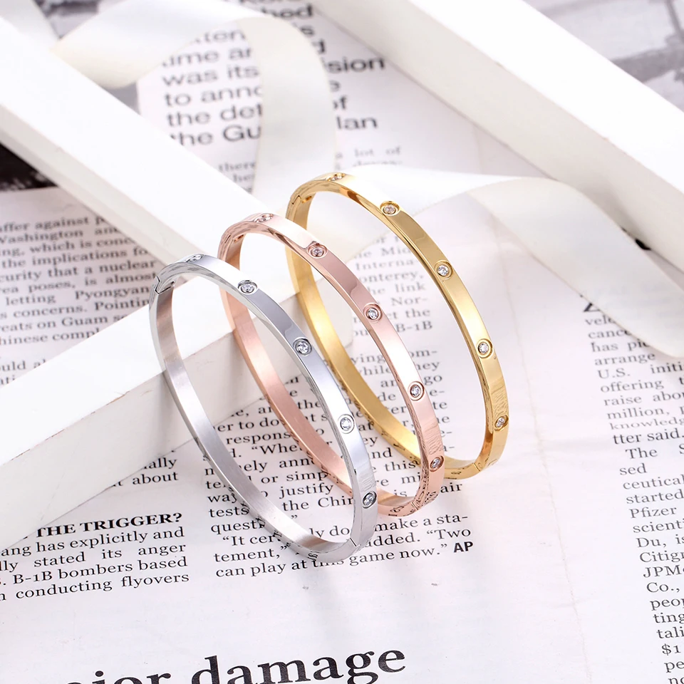 Top Quality 4mm Wide Inlaid With 10 Zircon Gold Woman Bangle Stainless Steel Bracelets & Bangle For Women Wedding Party Jewelry
Top Quality 4mm Wide Inlaid With 10 Zircon Gold Woman Bangle Stainless Steel Bracelets & Bangle For Women Wedding Party Jewelry