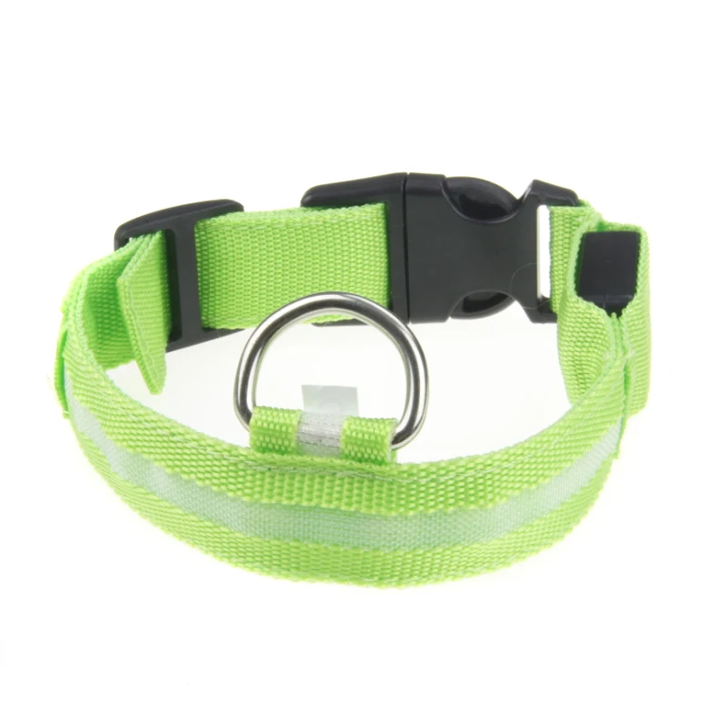 Dog Collar Safety Dog Pets Nylon LED Collar Light Up Flashing Glow LED Collar S M L XL 
Dog Collar Safety Dog Pets Nylon LED Collar Light Up Flashing Glow LED Collar S M L XL