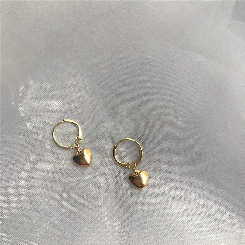 WTLTC Boho Tiny Small Heart Huggie Earrings for Women Mini Ear Piercing Huggies Earrings Minimalist Helix Cartilage Earrings
WTLTC Boho Tiny Small Heart Huggie Earrings for Women Mini Ear Piercing Huggies Earrings Minimalist Helix Cartilage Earrings