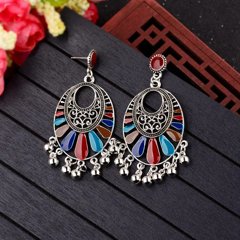OIQUEI Bohemia Vintage Ethnic Small Bell Tassel Drop Earring Ladies Hollow Out Colorful Dangle Earrings For Women Indian Jewelry
OIQUEI Bohemia Vintage Ethnic Small Bell Tassel Drop Earring Ladies Hollow Out Colorful Dangle Earrings For Women Indian Jewelry
