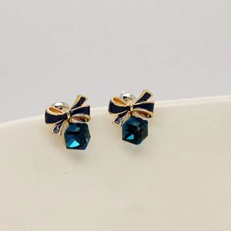 Grace Jun(TM) 2 Colro for Choose Austria Crystal Water Cube Shape Clip on Earring No Pierced for Women Charm Bowknot Earrings
Grace Jun(TM) 2 Colro for Choose Austria Crystal Water Cube Shape Clip on Earring No Pierced for Women Charm Bowknot Earrings