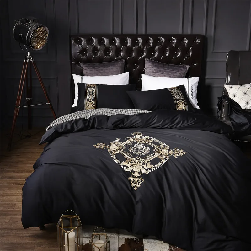4Pcs 100% Cotton Black White Silver Luxury Bedding SetsBedclothes King Queen size Duvet Cover Bed Sheet Linens set Pillowcases39
4Pcs 100% Cotton Black White Silver Luxury Bedding SetsBedclothes King Queen size Duvet Cover Bed Sheet Linens set Pillowcases39