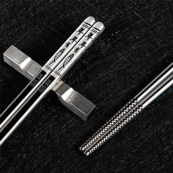 4 Pair/Lot Luxury Stainless Steel Chopstick Set Metal Chinese Silver Child Chopsticks For Kids Sushi Food Sticks Tableware
4 Pair/Lot Luxury Stainless Steel Chopstick Set Metal Chinese Silver Child Chopsticks For Kids Sushi Food Sticks Tableware