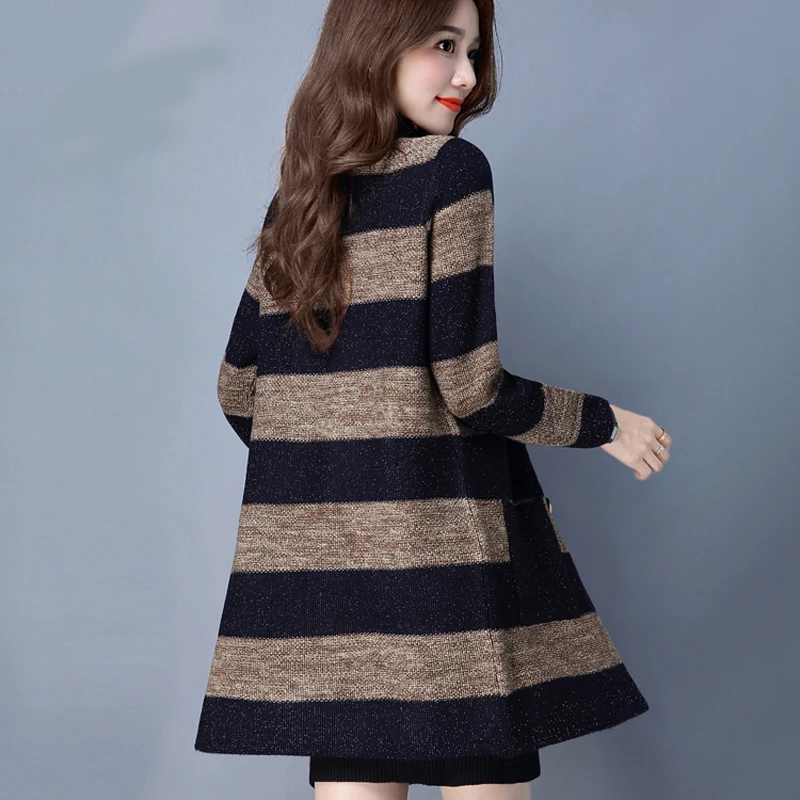 Woem sweater knitted outerwear 2017 autumn and winter fashion medium-long cardigan sweater female bold stripe pocket button
Woem sweater knitted outerwear 2017 autumn and winter fashion medium-long cardigan sweater female bold stripe pocket button