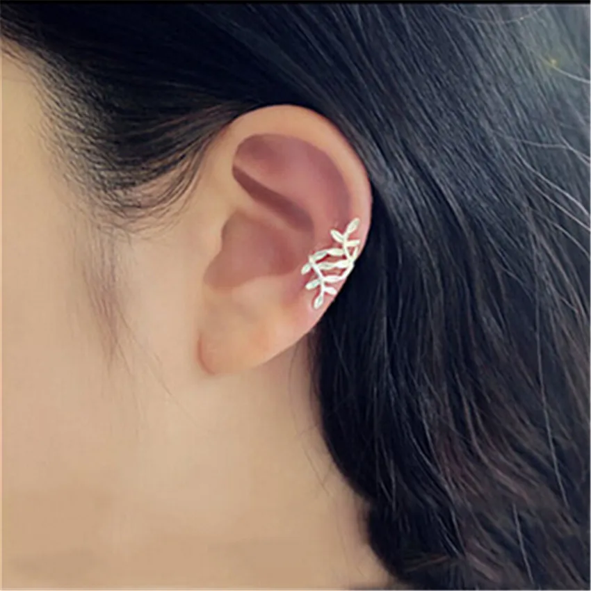 Free shipping 925 sterling silver earrings Leaf shape stud earrings Fashion 925 sterling silver earrings for women big sale 2016
Free shipping 925 sterling silver earrings Leaf shape stud earrings Fashion 925 sterling silver earrings for women big sale 2016