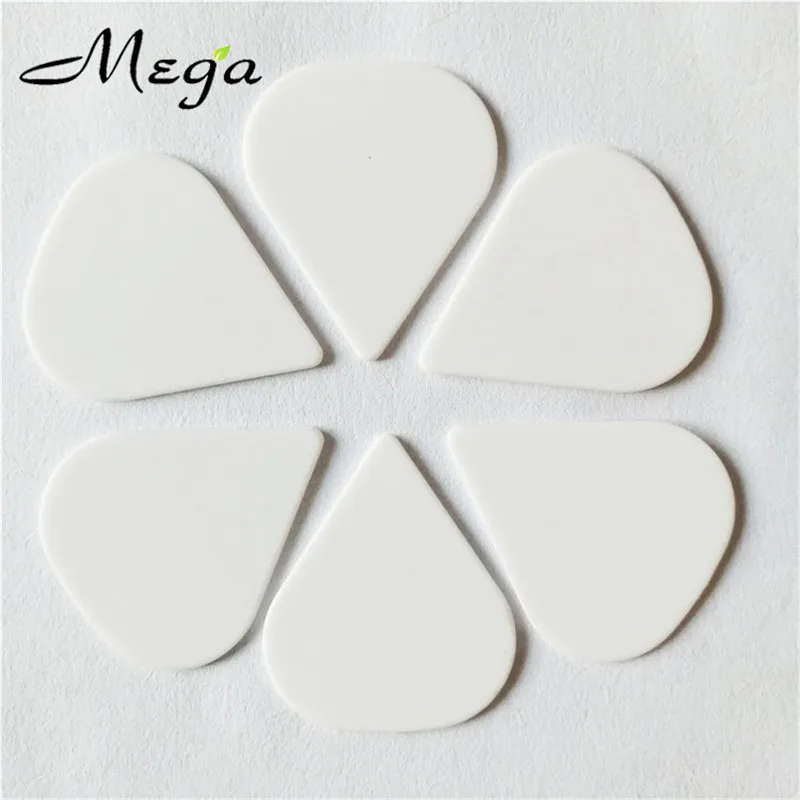 Delrin-Blank Pointy Sharp Shape Guitar Picks, 1.0mm, 1.2mm Thickness, White Color, Most Popular
Delrin-Blank Pointy Sharp Shape Guitar Picks, 1.0mm, 1.2mm Thickness, White Color, Most Popular