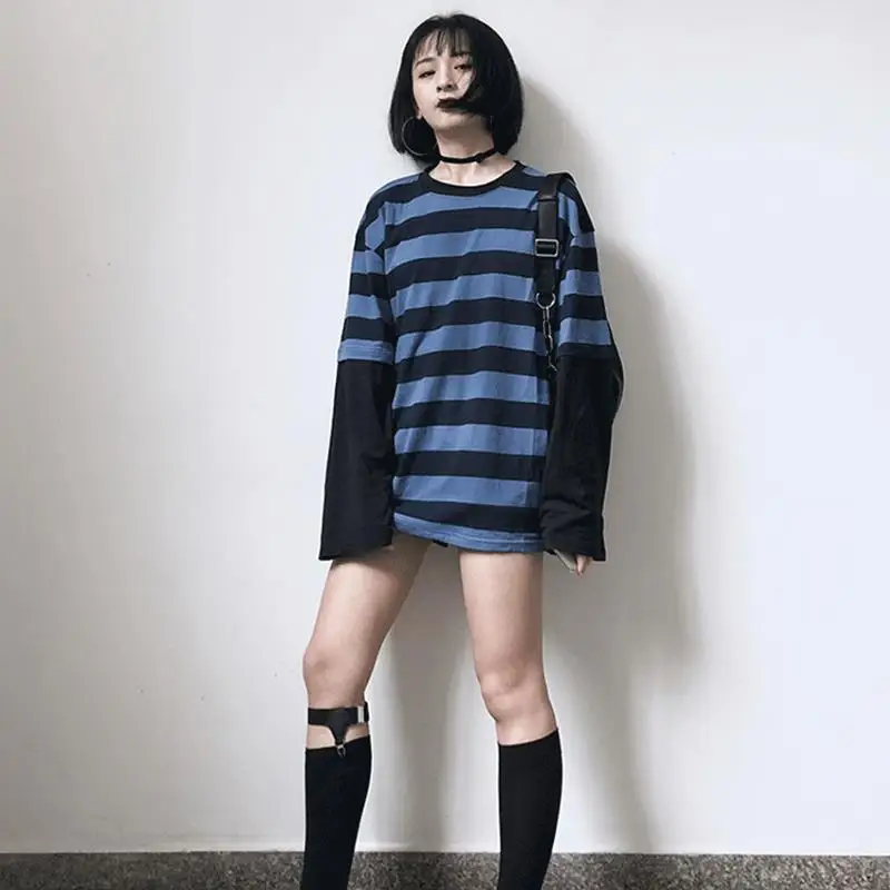 Harajuku Long Sleeve T-Shirt Women Fake Two Pieces Tees O-Neck Black Blue Striped Patchwork Loose T Shirt Fashion Female Top
Harajuku Long Sleeve T-Shirt Women Fake Two Pieces Tees O-Neck Black Blue Striped Patchwork Loose T Shirt Fashion Female Top