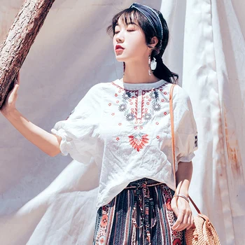 The new national wind restoring ancient ways is the embroidery cotton T-shirt lantern sleeve female loose off round collar short
The new national wind restoring ancient ways is the embroidery cotton T-shirt lantern sleeve female loose off round collar short