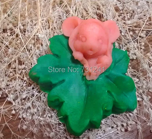 New Arrival! Design 379 The Mouse in the Leave Silicone Mold, 3D Fondant Mold,Soap Mold,Chocolate Mold,Cake Decoration Tool
New Arrival! Design 379 The Mouse in the Leave Silicone Mold, 3D Fondant Mold,Soap Mold,Chocolate Mold,Cake Decoration Tool