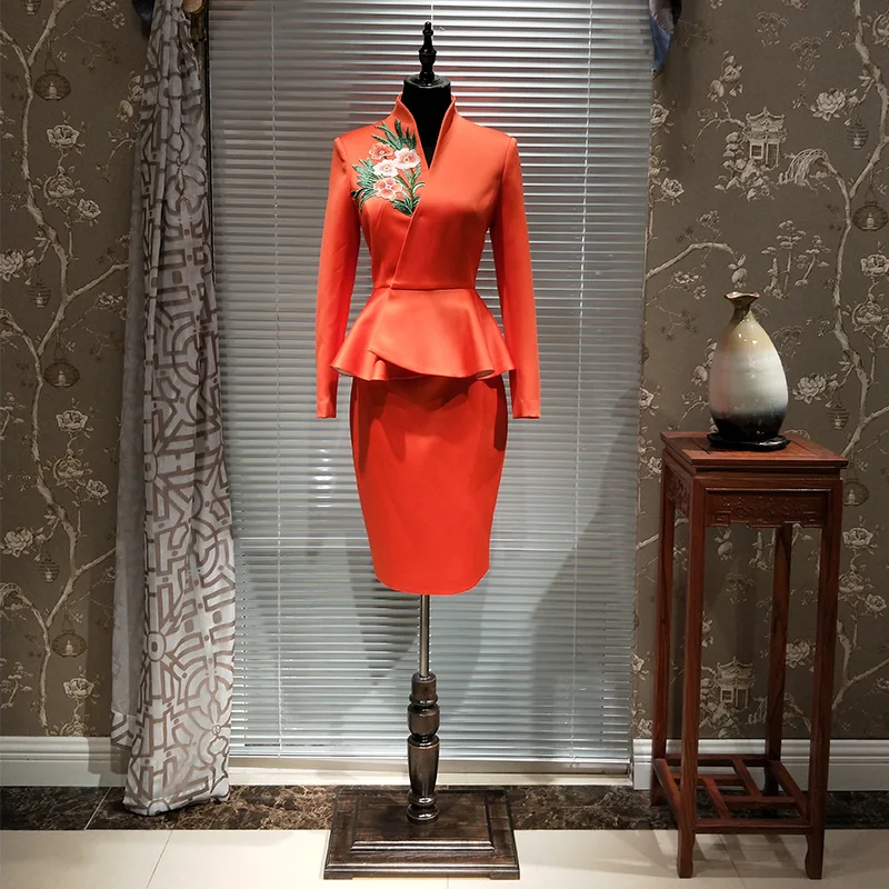 New Professional Skirt Suits Uniform Embroidered Two-piece Set Blazer & Suits High End Luxury Office Lady Clothes orange color
New Professional Skirt Suits Uniform Embroidered Two-piece Set Blazer & Suits High End Luxury Office Lady Clothes orange color